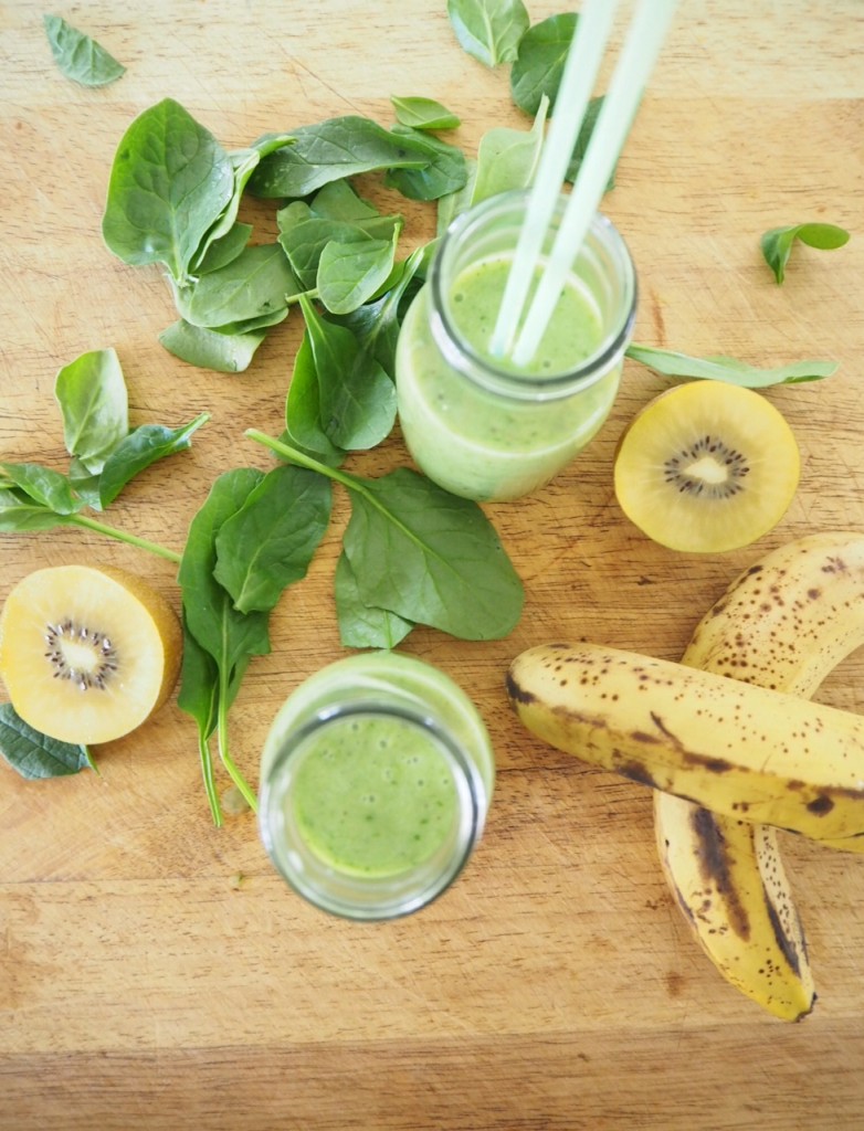 Green Kiwi Smoothie - This Is Cooking for Busy MumsThis Is Cooking for ...