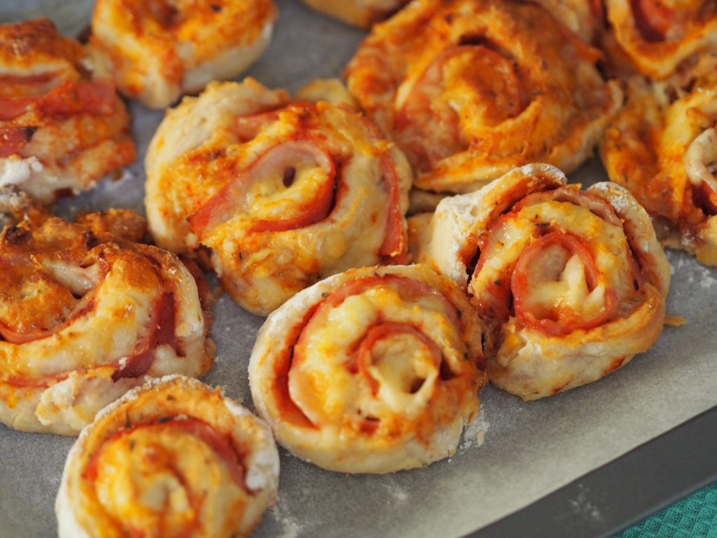 5 Ingredient Ham and Cheese Lunchbox Scrolls - This Is Cooking for Busy ...
