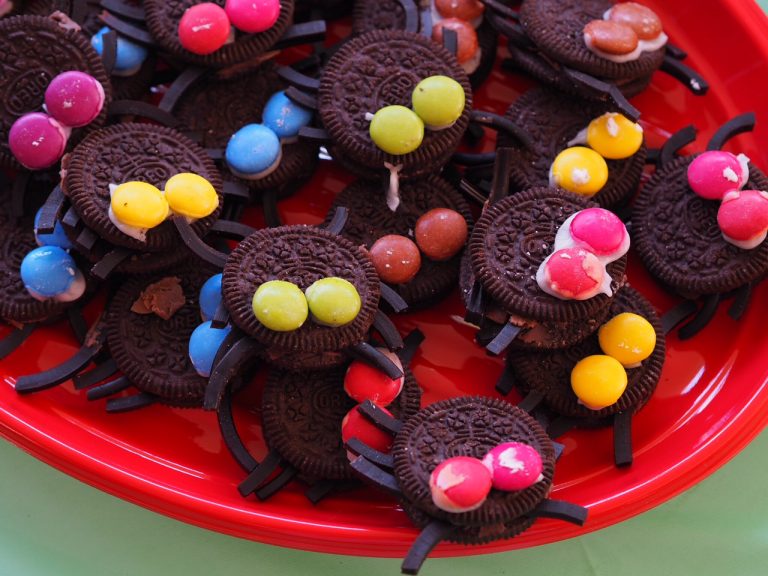 Oreo Spiders - This Is Cooking for Busy MumsThis Is Cooking for Busy Mums