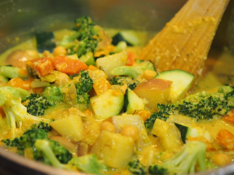 30 Minute Vegetable Curry - This Is Cooking For Busy MumsThis Is ...